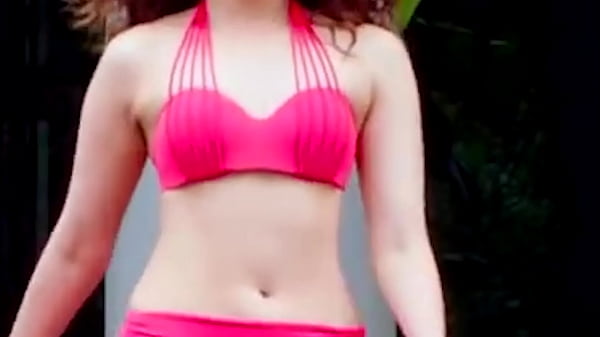 (Edit zoom slow motion) Indian actress Tamannaah Bhatia hot boobs navel in bikini and blouse in F2 legs boobs cleavage That is Mahalakshmi