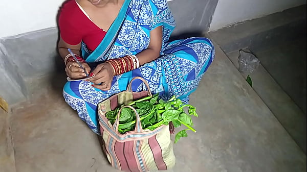 Village girl got fucked by city uncle while selling vegetables