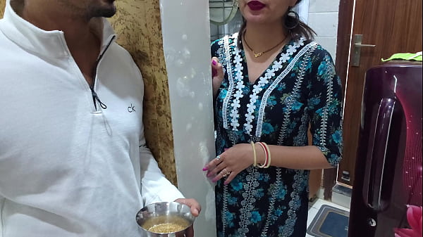 The wife of the woman with bad milk got fucked while asking for food (Hindi Audio)