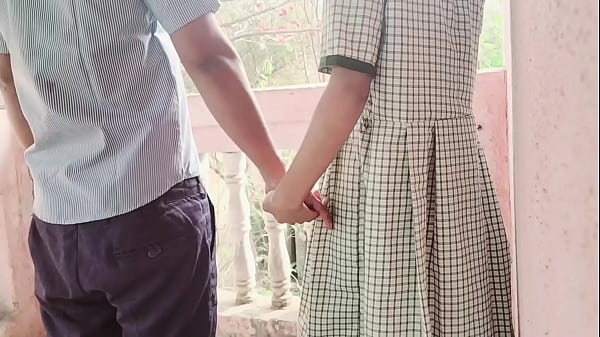 College girl had sex with her teacher on the pretext of tuition